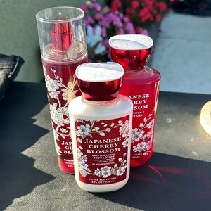 bath and body works Japanese cherry blossom